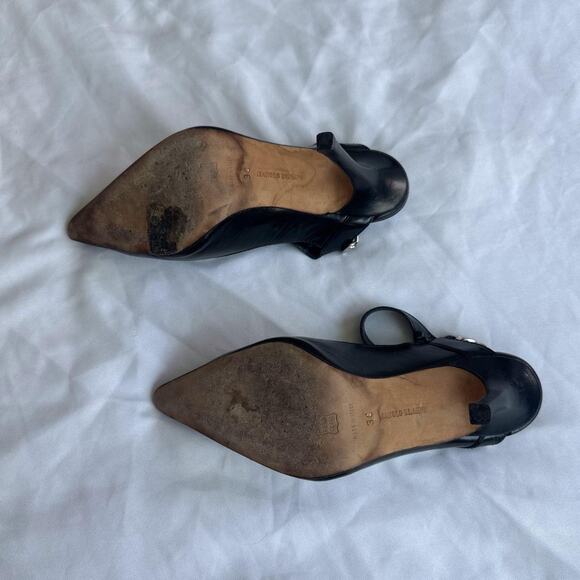 Manolo Blahnik Pointy Toe’d Black Pumps with Silver Chain Ankle Strap and Buckle - Picture 5 of 8